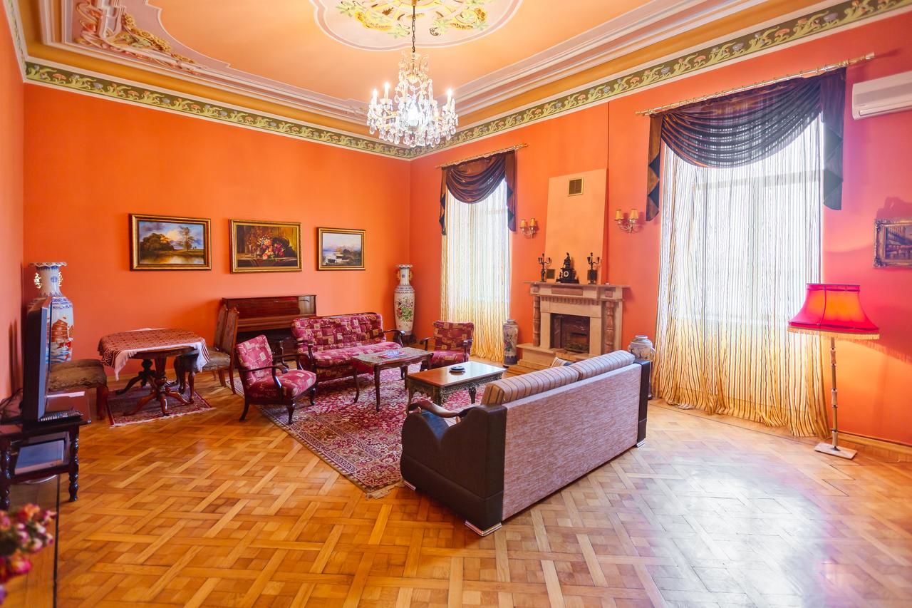 Апартаменты Royal Suite Apartment on Nizami Street Баку-5