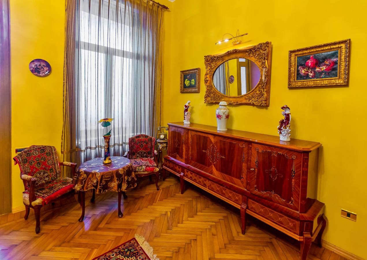 Апартаменты Royal Suite Apartment on Nizami Street Баку-35