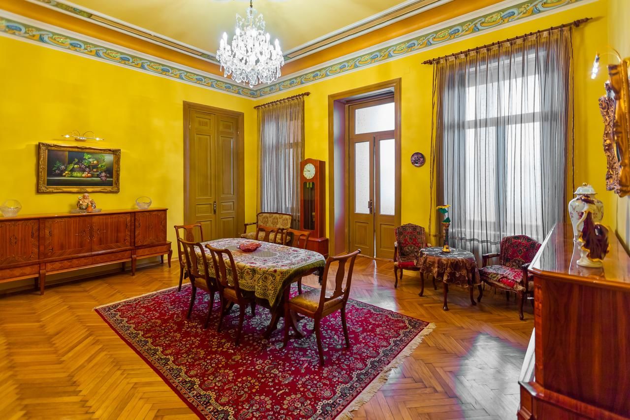 Апартаменты Royal Suite Apartment on Nizami Street Баку-36