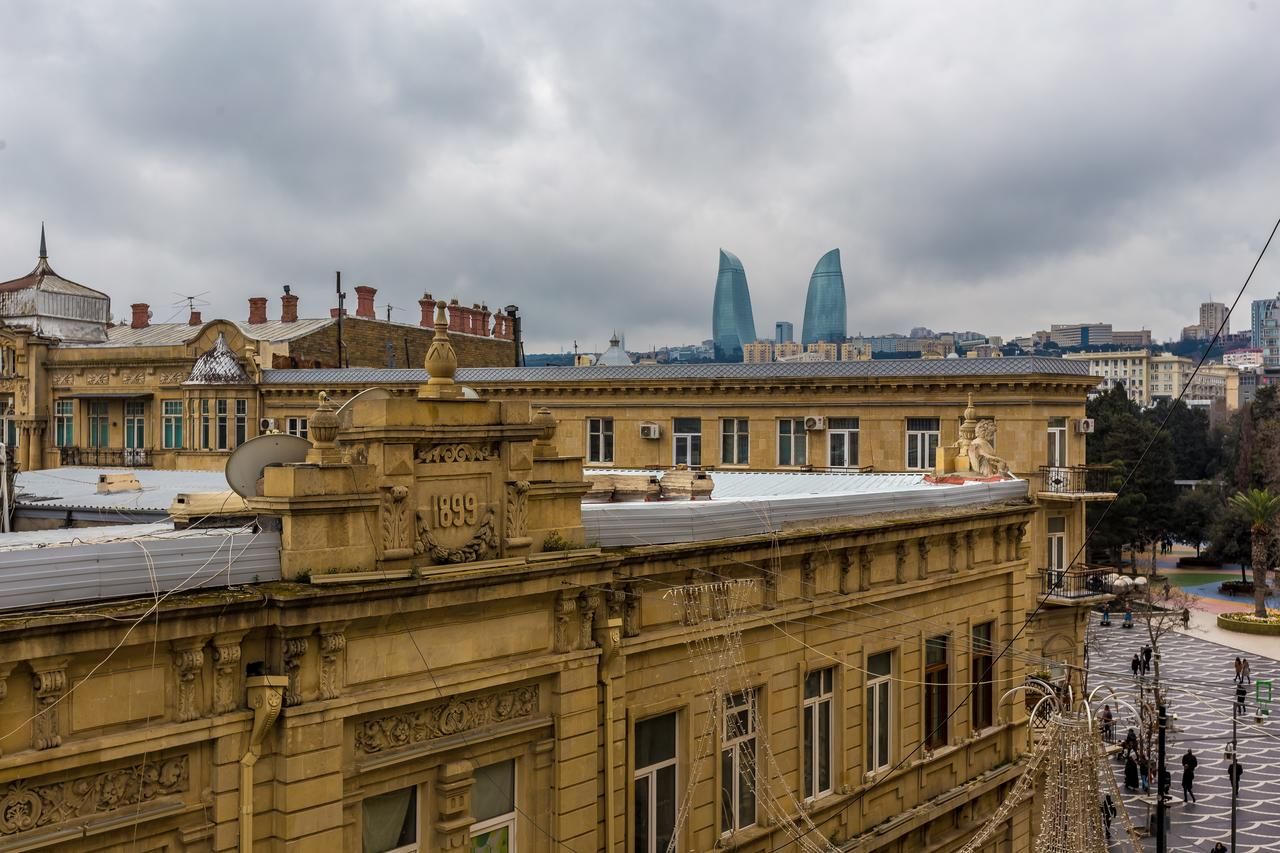 Апартаменты Royal Suite Apartment on Nizami Street Баку-43