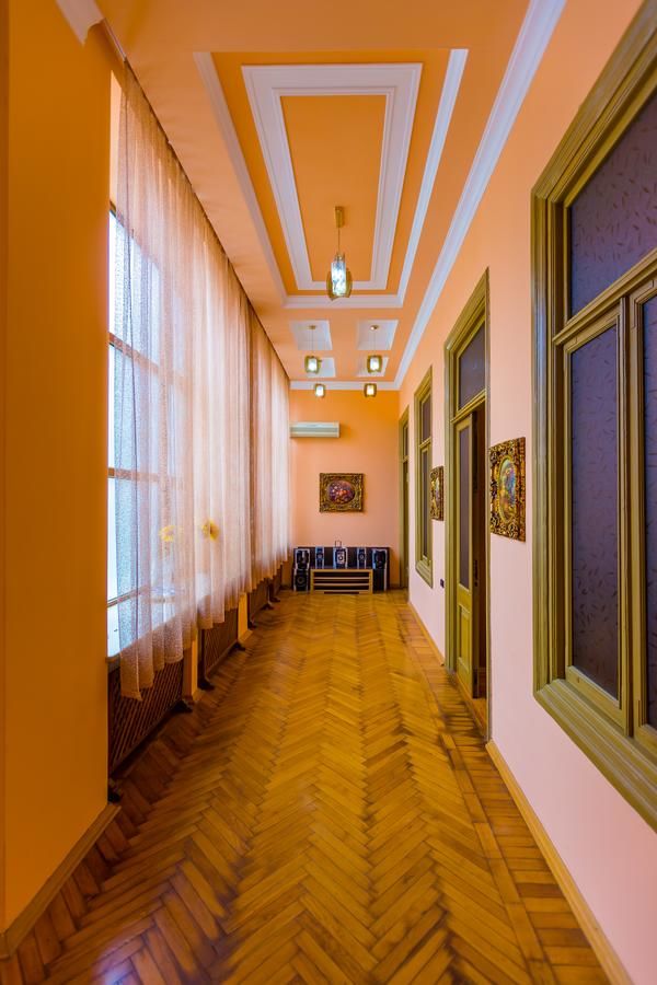 Апартаменты Royal Suite Apartment on Nizami Street Баку-47