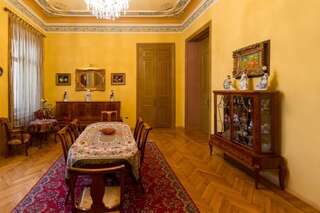Апартаменты Royal Suite Apartment on Nizami Street Баку Апартаменты-51