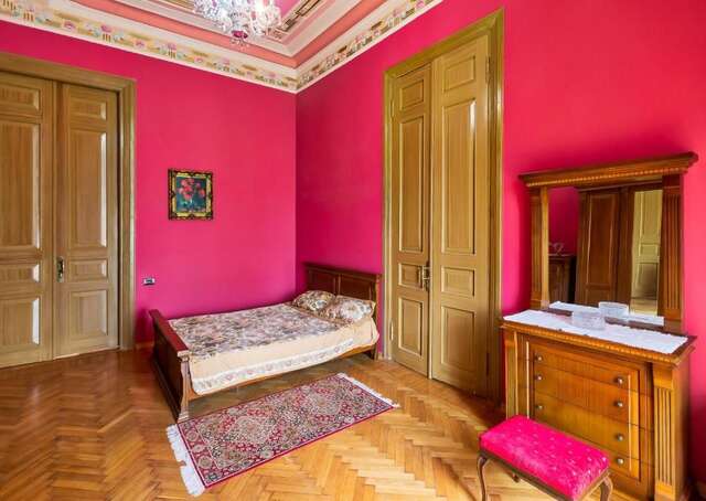 Апартаменты Royal Suite Apartment on Nizami Street Баку-56
